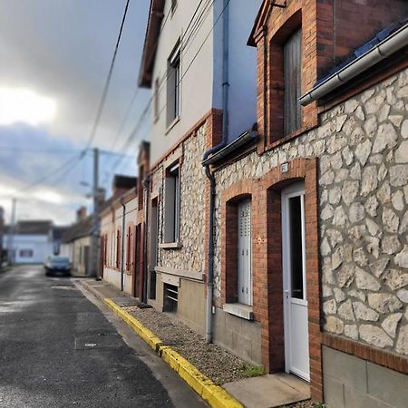Petite Maison A Salbris Exterior foto